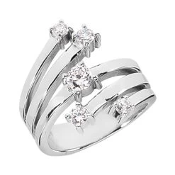 Platinum Round Diamond Right Hand Ladies Ring 0.59ct 22.4mm